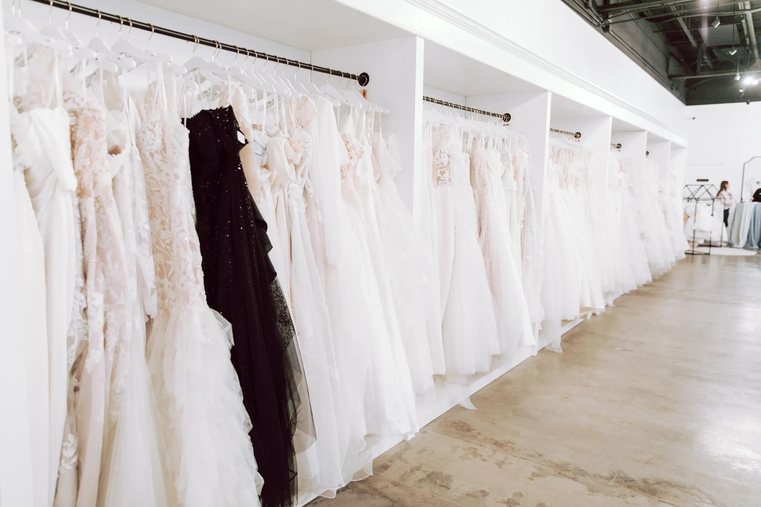 Shopping for your Dream Wedding Dress in Dallas      Image