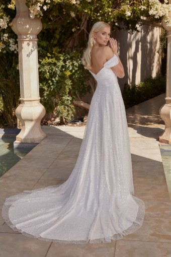 Sincerity by Justin Alexander #44428 with Slit #1 Sand/Ivory/Latte thumbnail