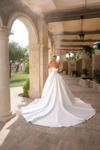 Kitty Chen #H2523 - Eugenia #2 Diamond White Only thumbnail