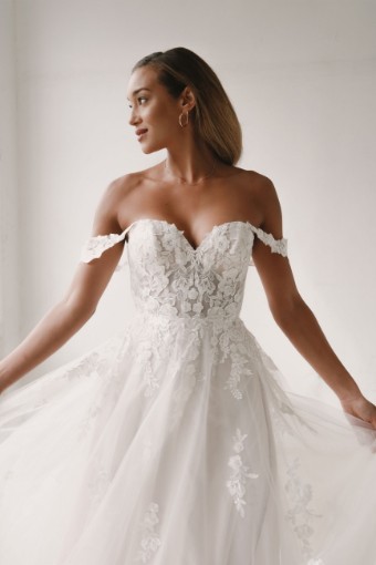 Sincerity by Justin Alexander #44303 #2 default Sand/Ivory/Nude thumbnail