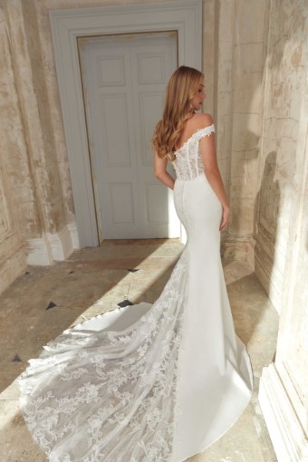 Sincerity by Justin Alexander #44540 - Unlined #4 Ivory/Ivory/Latte Only thumbnail