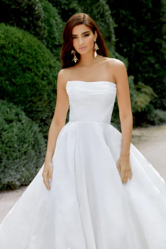 Sincerity by Justin Alexander #44513Z - Zip Up Back1 #1 Ivory Brocade thumbnail