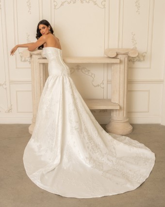 Ivoire by Kitty Chen #Thylane - V2618 #1 Ivory Only thumbnail